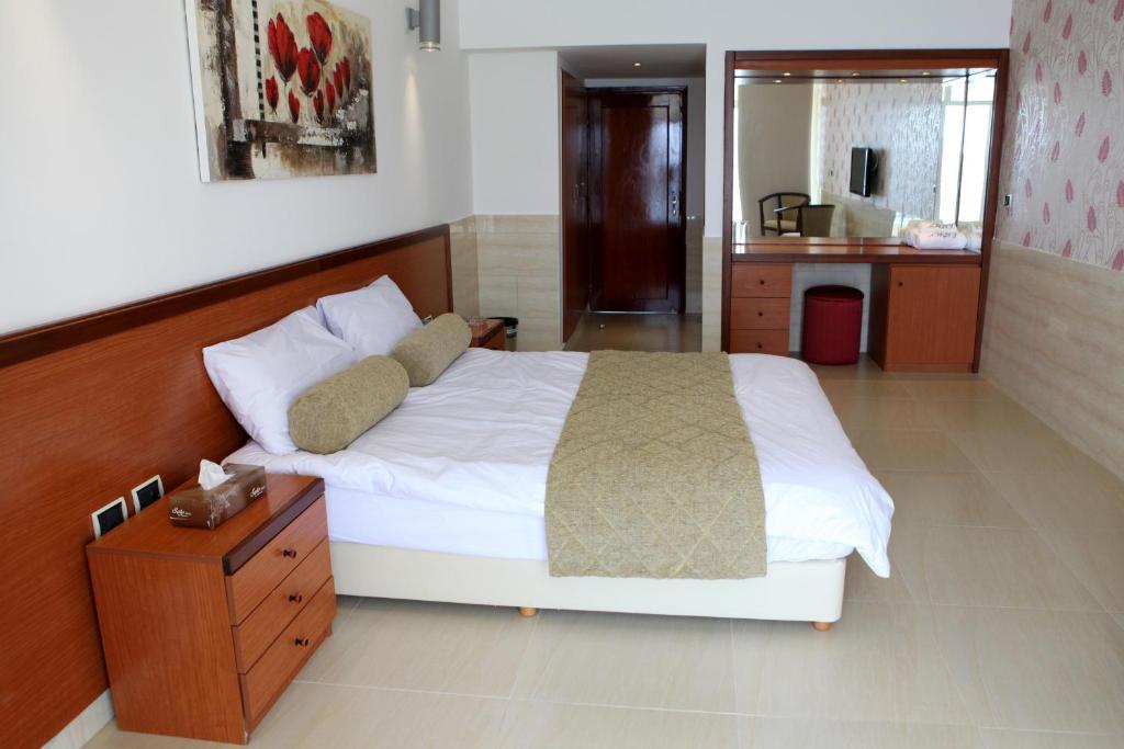Sawary Beach Hotel Batroûn Szoba fotó