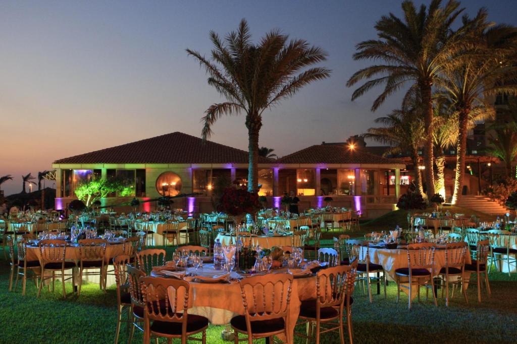 Sawary Beach Hotel Batroûn Kültér fotó