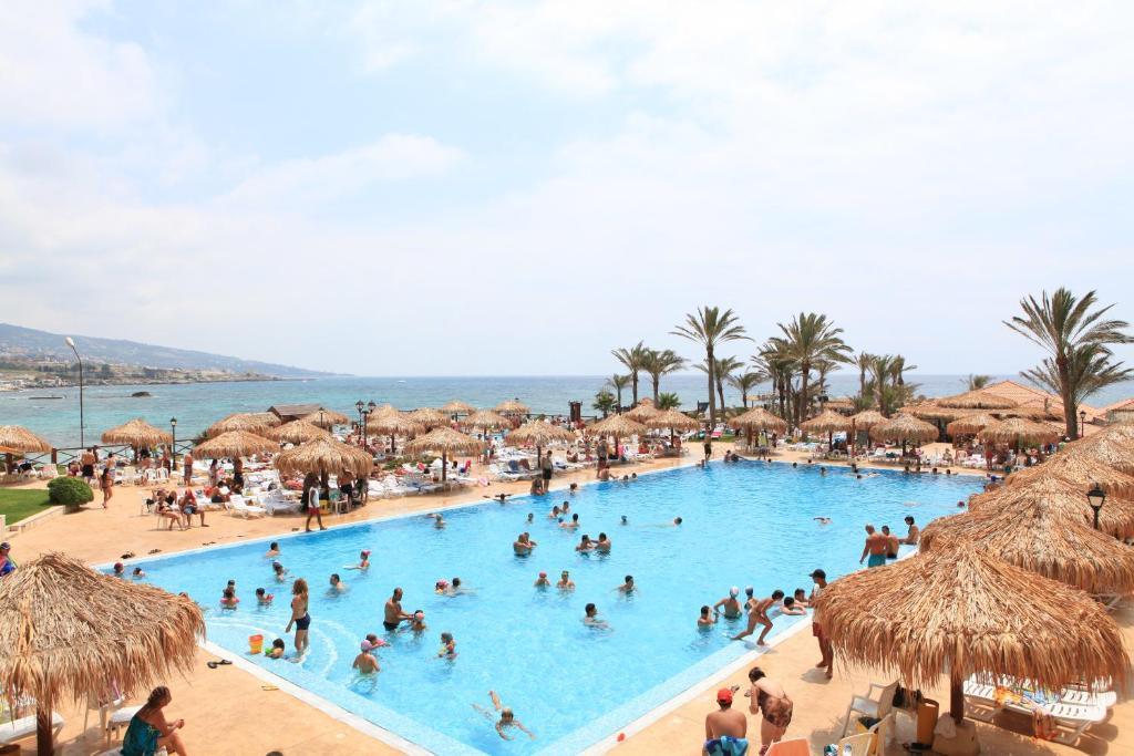 Sawary Beach Hotel Batroûn Kültér fotó